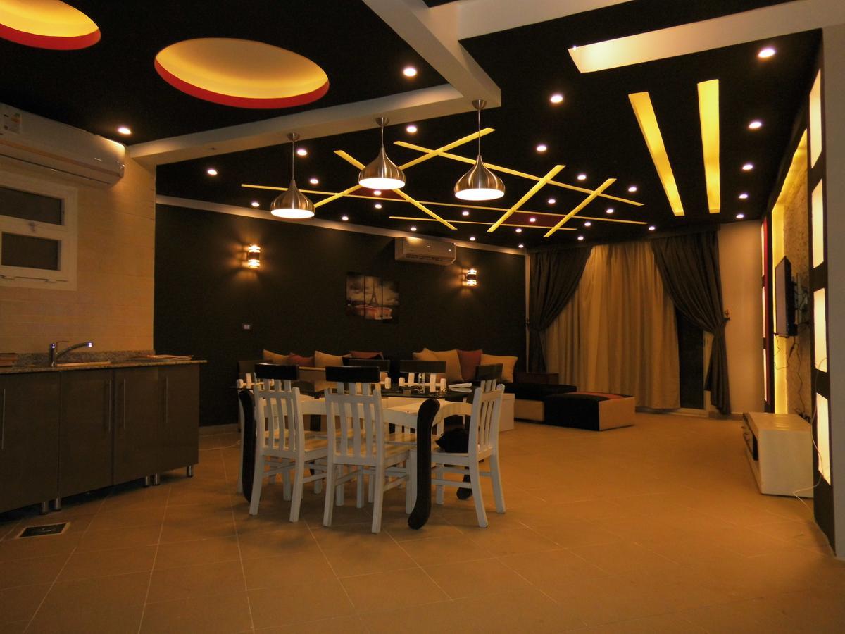 Three-Bedroom Apartment At Louly Beach Resort 아인 수크나 외부 사진
