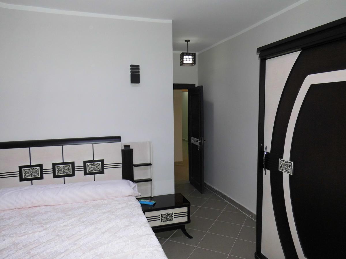 Three-Bedroom Apartment At Louly Beach Resort 아인 수크나 외부 사진