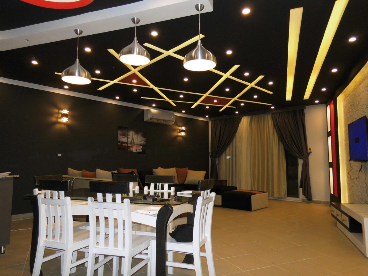 Three-Bedroom Apartment At Louly Beach Resort 아인 수크나 외부 사진
